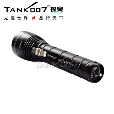 TANK007潛水強光手電筒具備特點(diǎn)