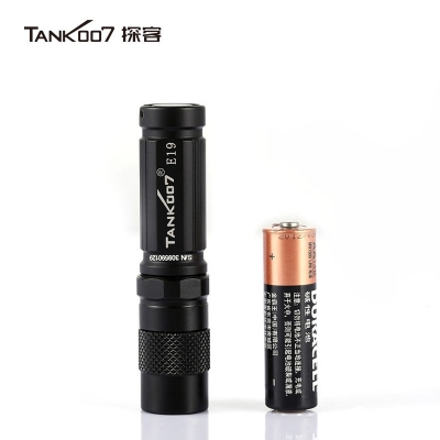 TANK007探客戶(hù)外迷你便攜超亮led小手電筒遠射王 防水AA電池E19