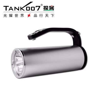 TANK007探客LED強光手電筒的基本結構及性能特點(diǎn)